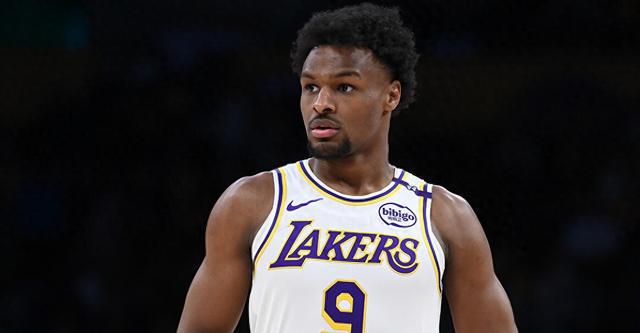 布朗尼：上赛季是完全陌生且紧张的环境 期待新一年能放松地打球