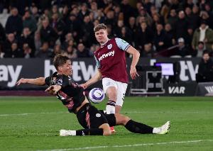 开云平台-斯基拉：埃文-弗格森距离租借加盟罗马一步之遥，含选择买断条款