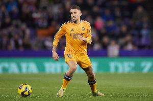 在线体育-西媒：塞巴略斯左脚踝轻度扭伤，可能缺战塞尔塔