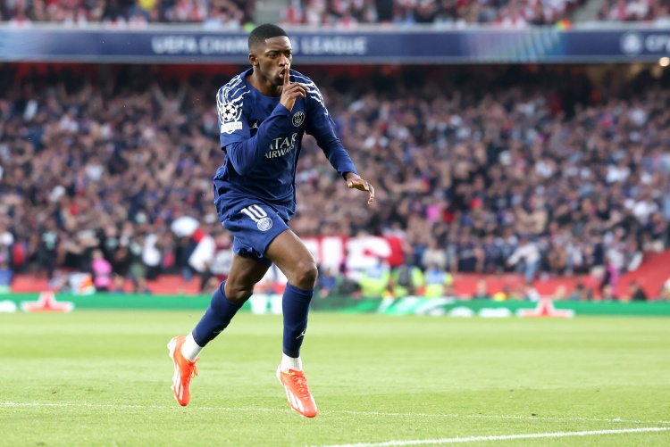 体育娱乐-登贝莱因身体不适提前离场，即将接受核磁共振检查但表示情况乐观